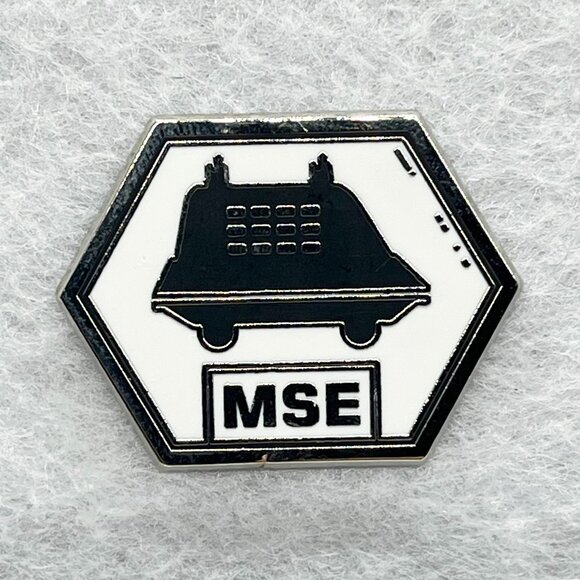🔮 5/$25 Disney Star Wars Galaxy's Edge Droid Depot‎ Mystery Collection MSE Pin - Picture 1 of 2